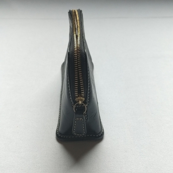 Coach Small Zippered Clutch. - Picture 8 of 11